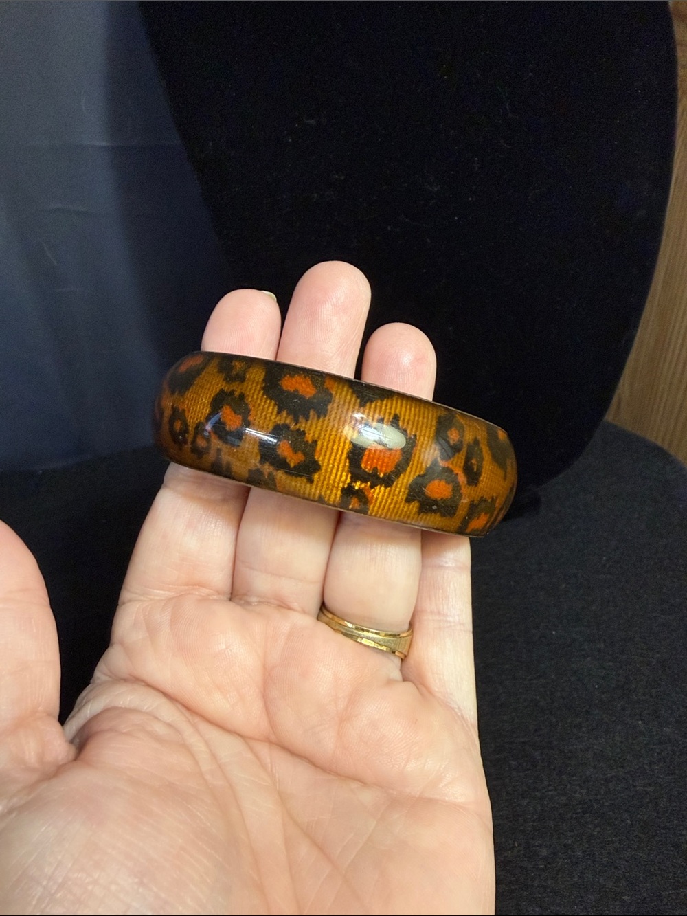 Leopard Print Resin Bangle Bracelet - Brown/Black